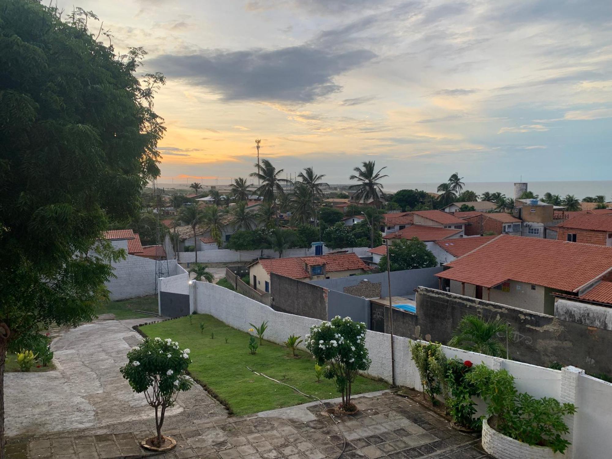 Morro Branco Suites - Hospedaria Morro Branco 베베리베 외부 사진