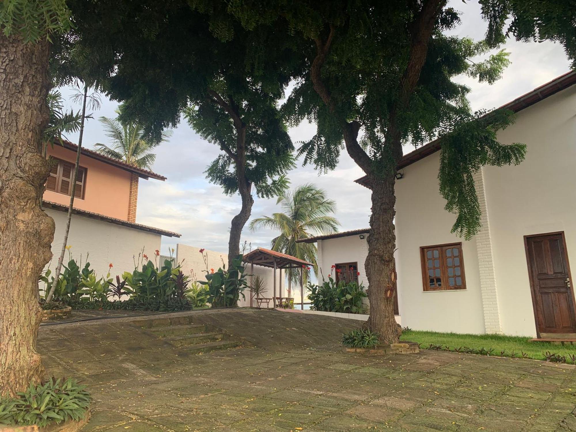 Morro Branco Suites - Hospedaria Morro Branco 베베리베 외부 사진