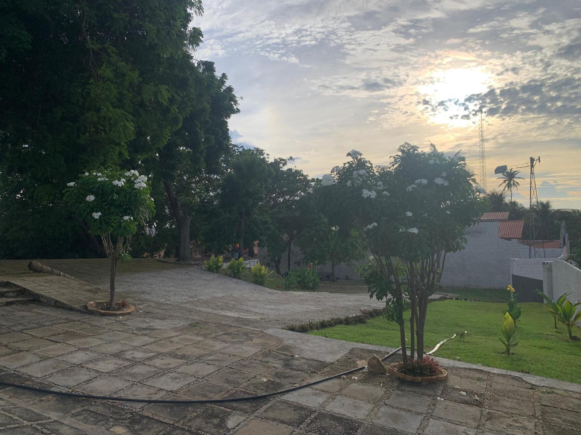 Morro Branco Suites - Hospedaria Morro Branco 베베리베 외부 사진