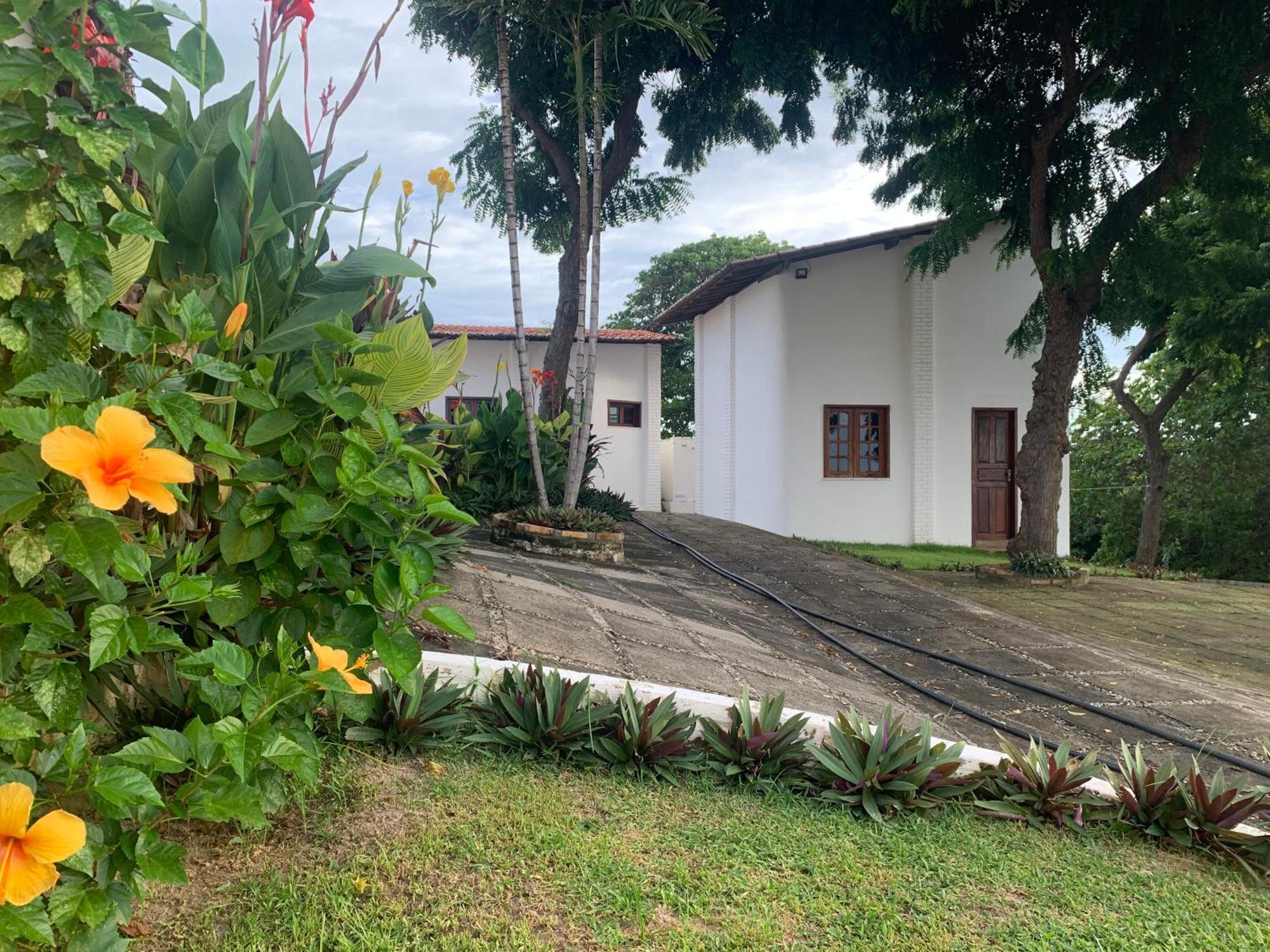 Morro Branco Suites - Hospedaria Morro Branco 베베리베 외부 사진